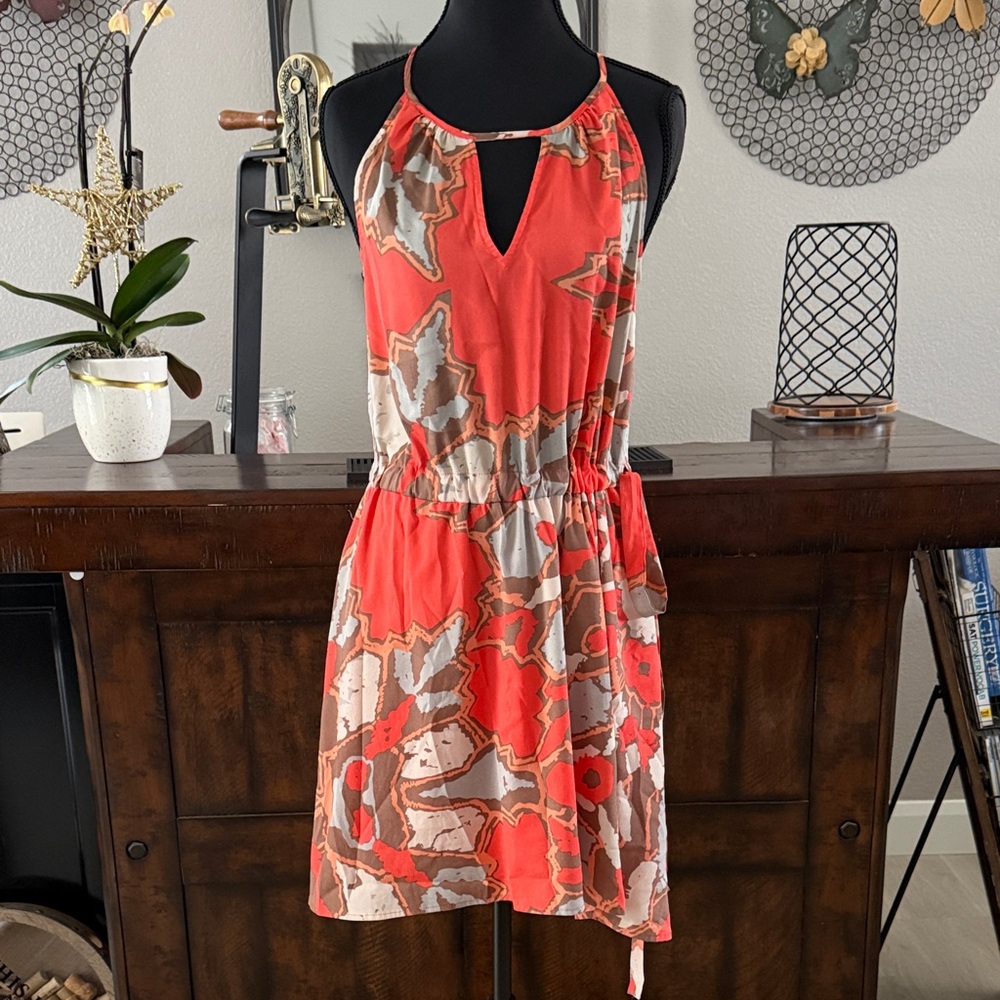 Chic Red and Brown Patterned Dress